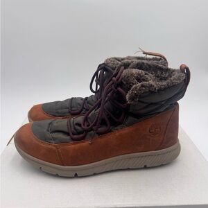 Timberland women’s Boltero Brown and Dark Gray Boots 8